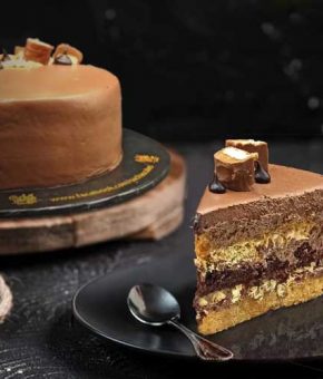 Chocolate Twix Cake 2Lb - Sacha's