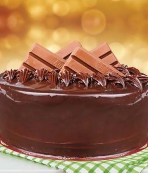 Kitkat Chocolate Cake 2 LB - Bread And Beyond