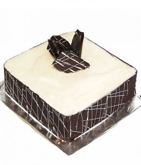 White Chocolate Fudge Cake 2 LB - Falettis Hotel
